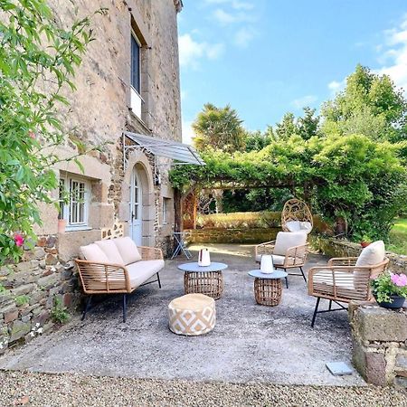 Manoir De Sevin Bed & Breakfast Plerguer Exterior photo